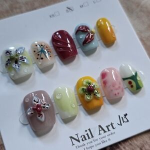 86. Colorful Floral Press-On Nail Set